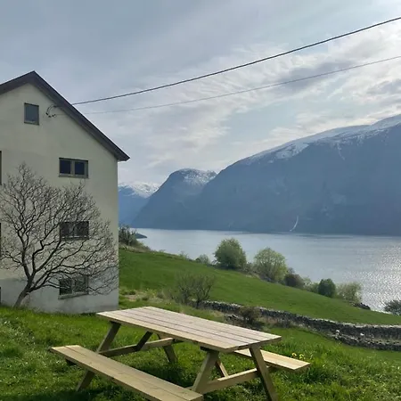 Stegastein Apartment *